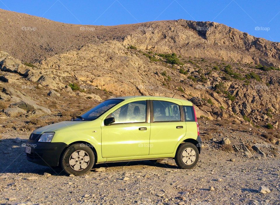 Car in the mountain 🚘⛰️