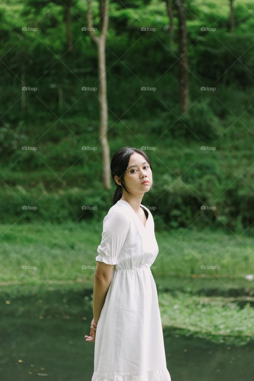 I would like describe this image luxuy and happy birthday photo