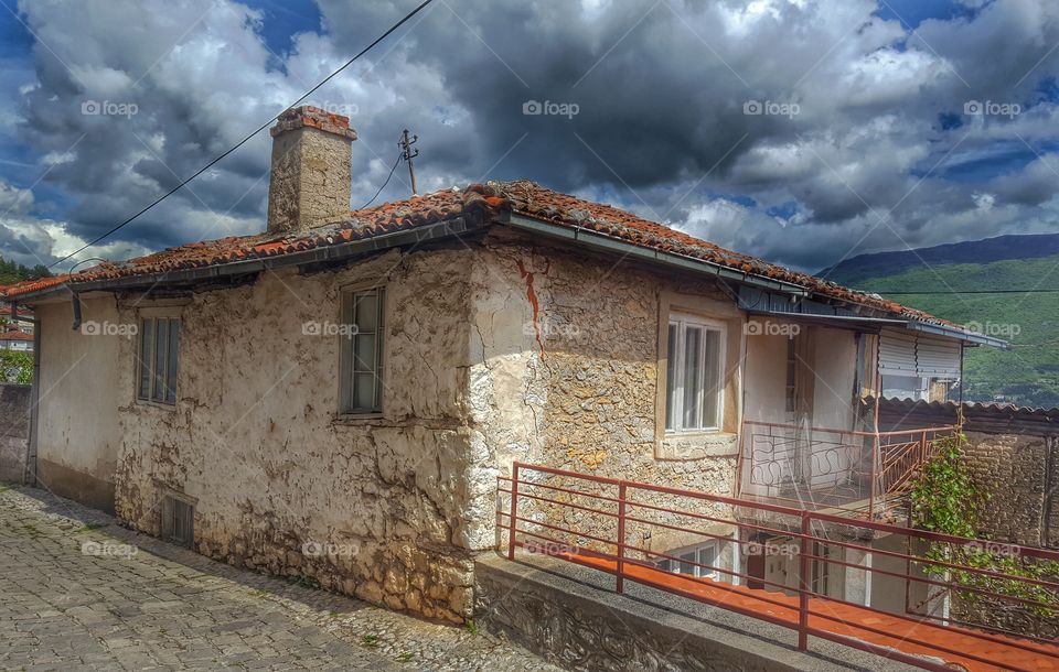 Hdr house
