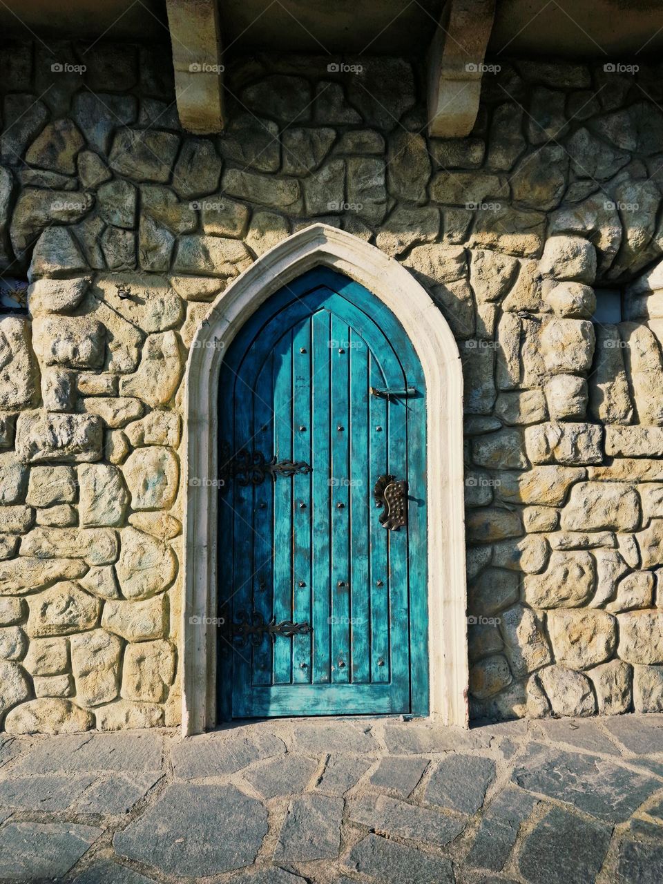 blue door