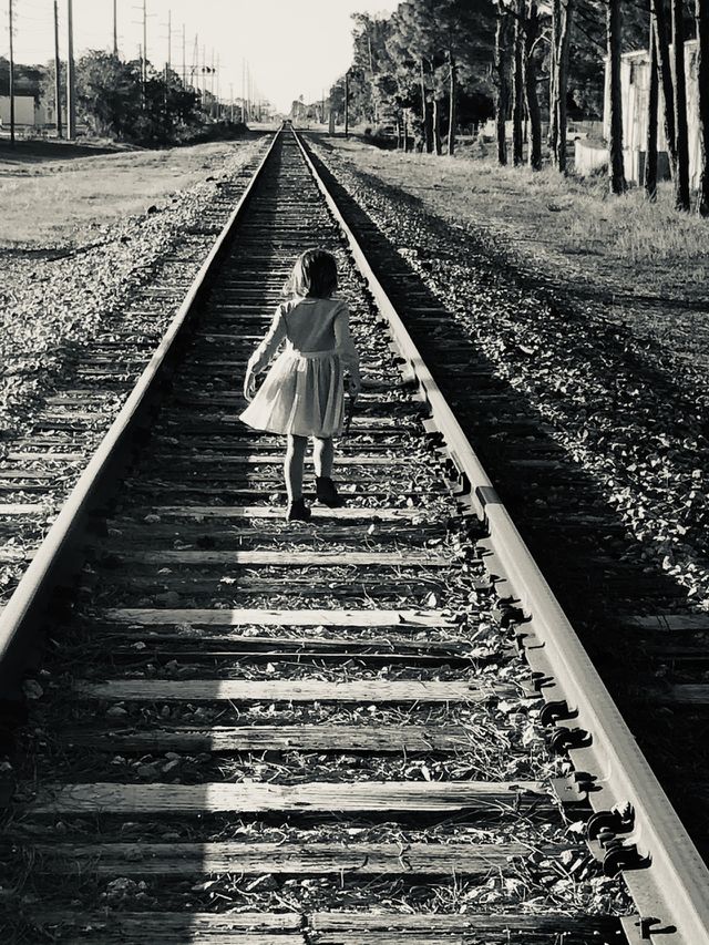 Follow me 