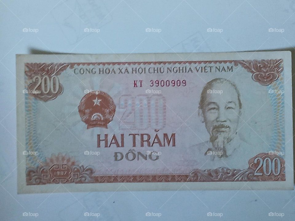 Tiền Viêt Nam.(200 Đồng).