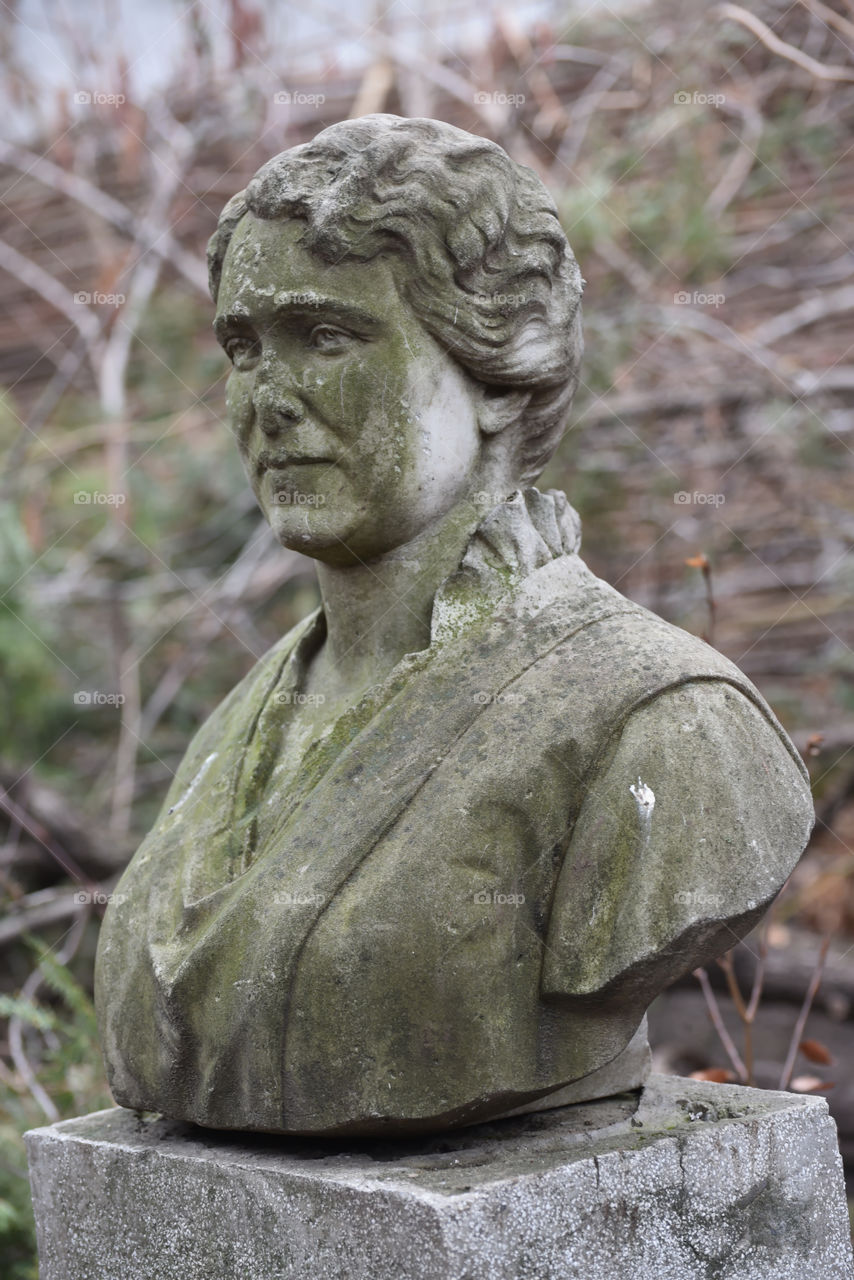 Woman bust in the garden of the Storck Museum, Bucharest
