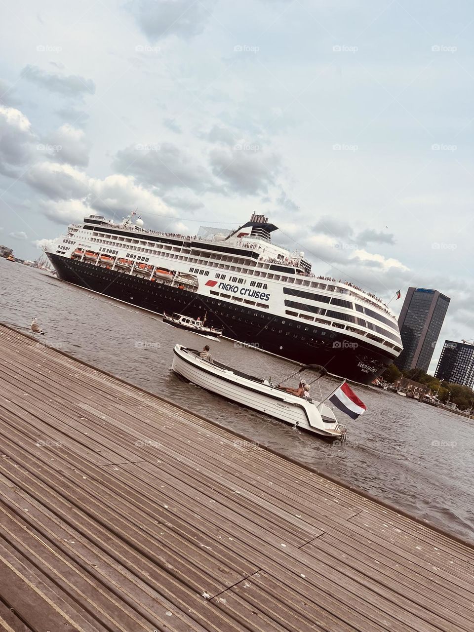 Cruise ship amsterdam 