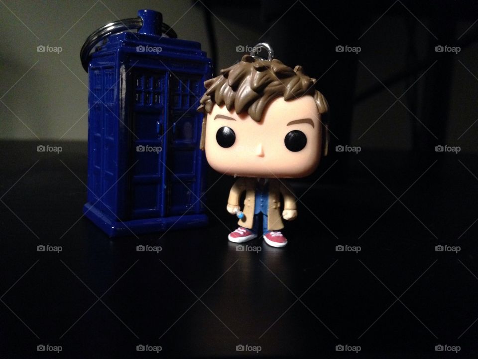 Keychain Doctor Who. 10th doctor keychain pop vinyl figure with blue TARDIS keychain