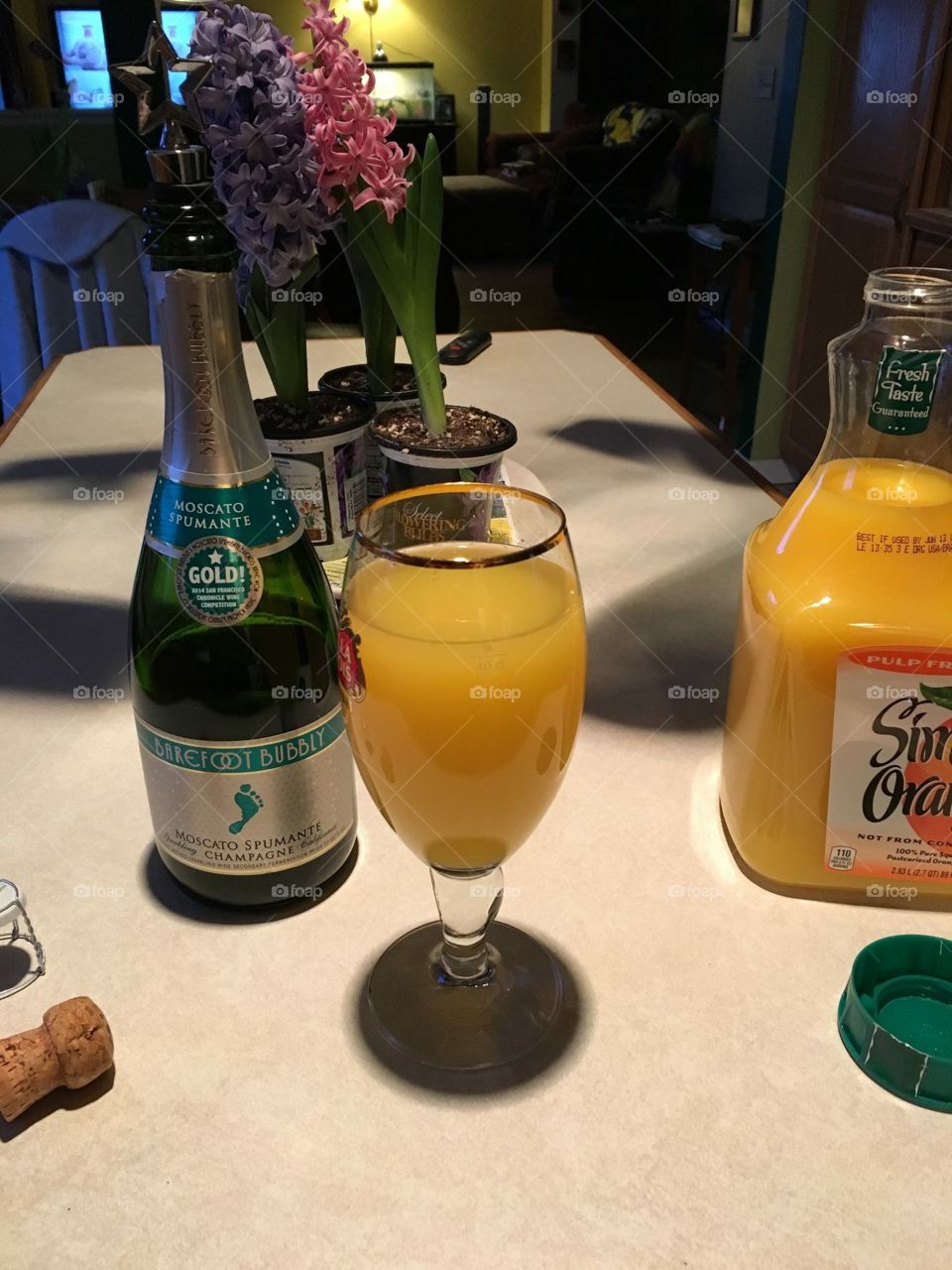 Mimosas, Champagne, drinks, Barefoot Moscato, Orange juice 