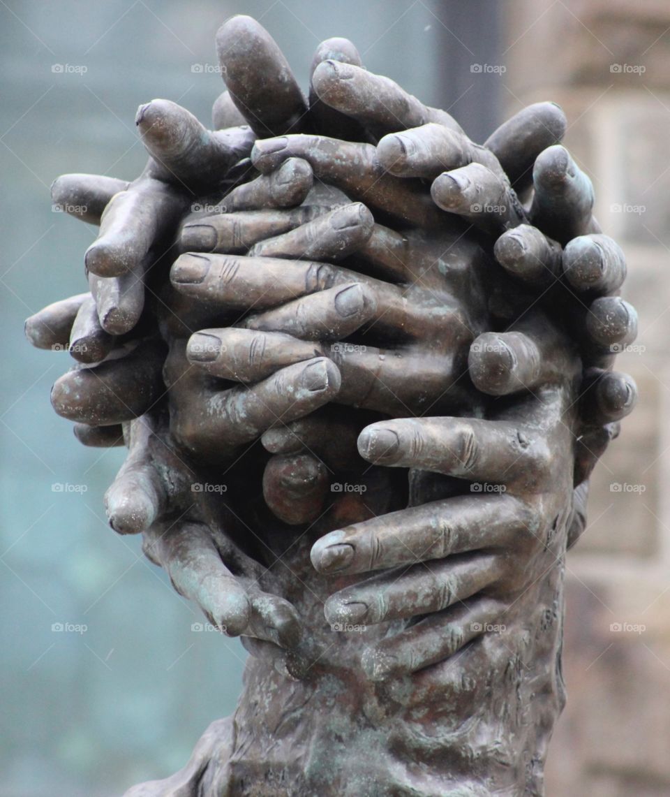 Hands sculpture Montreal 