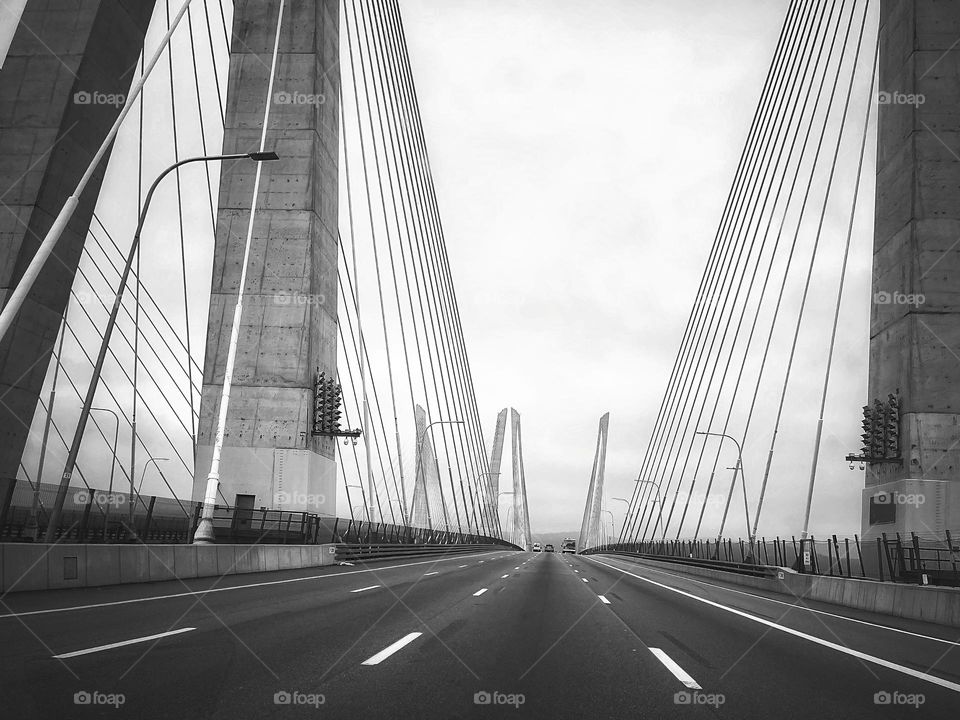Black and white picture of the Mario M. Cuomo bridge