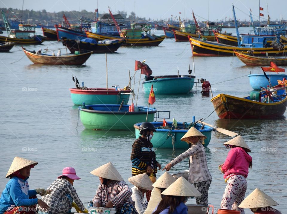 Vietnamese boats 