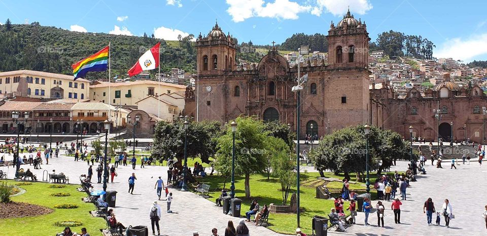 plaza de armas Cusco church and park