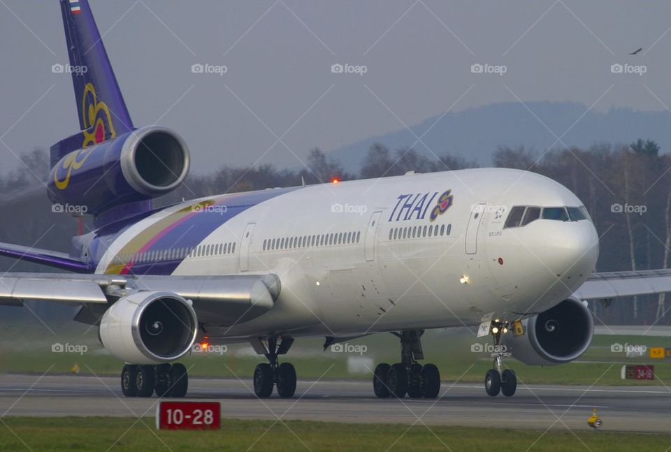 THAI AIRWAYS MD-11 ZRH