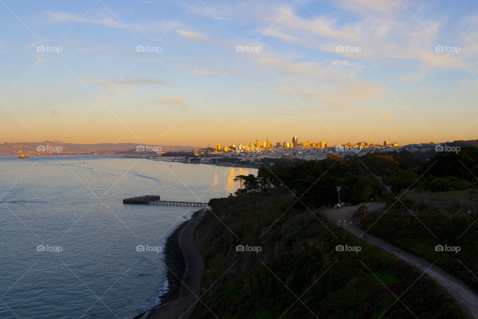 SUNSET VIEW OF THE SAN FRANCISCO CALIFORNIA USA
