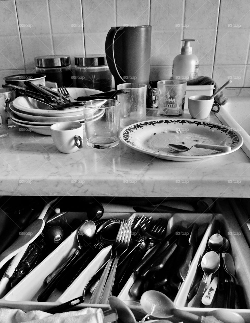 clutter in the kitchen