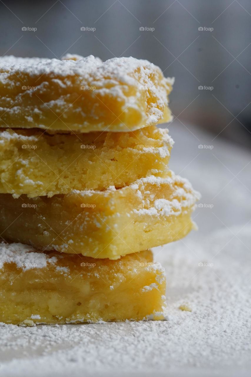 Lemon bars
