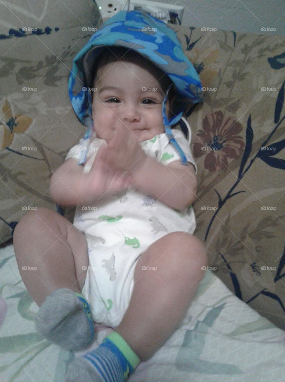 he was so happy he started clapping his little hands