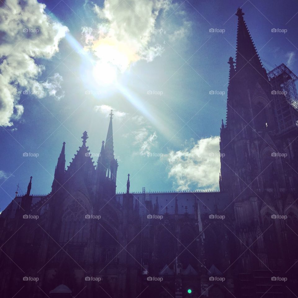 Sun. Cologne Cathedral