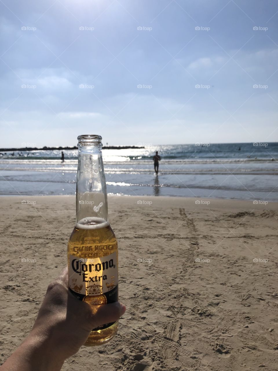 Beer at the beach good vibes 