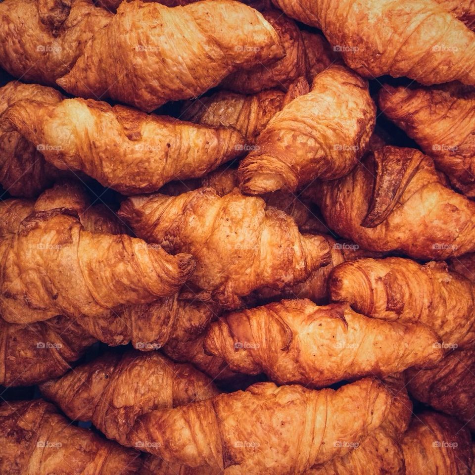 Classic croissants