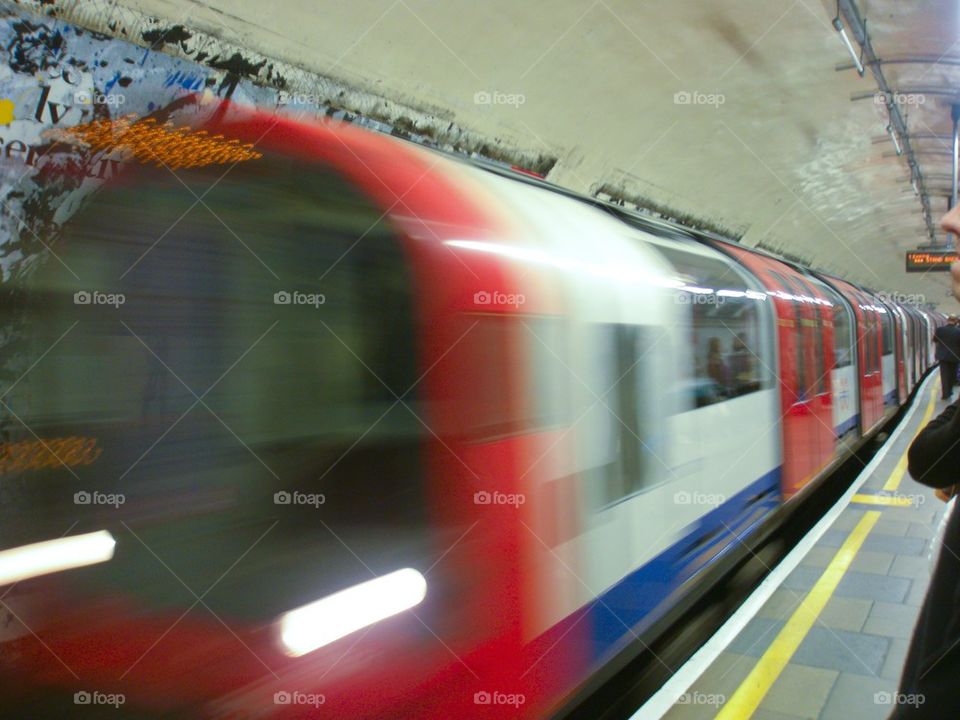 LONDON, ENGLAND THE LONDON UNDERGROUND