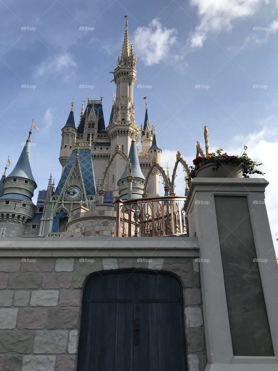 #day72 Everyday Disney World in Orlando Florida. I have been lost on Disney Properties consecutively since 4/3/19! You can find it on https://www.facebook.com/selsa.susanna or on IG SelsaCamacho YT SelsaSusanna • Magic Kingdom 6/13/19 Thursday