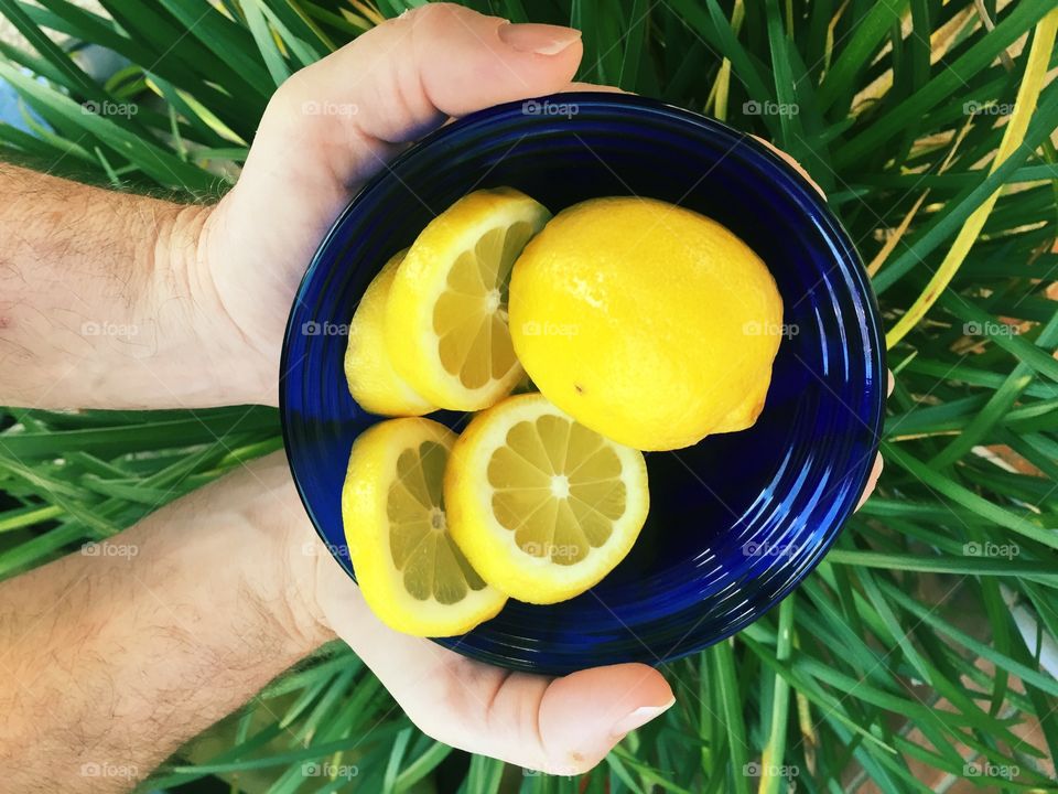 Refreshing lemons