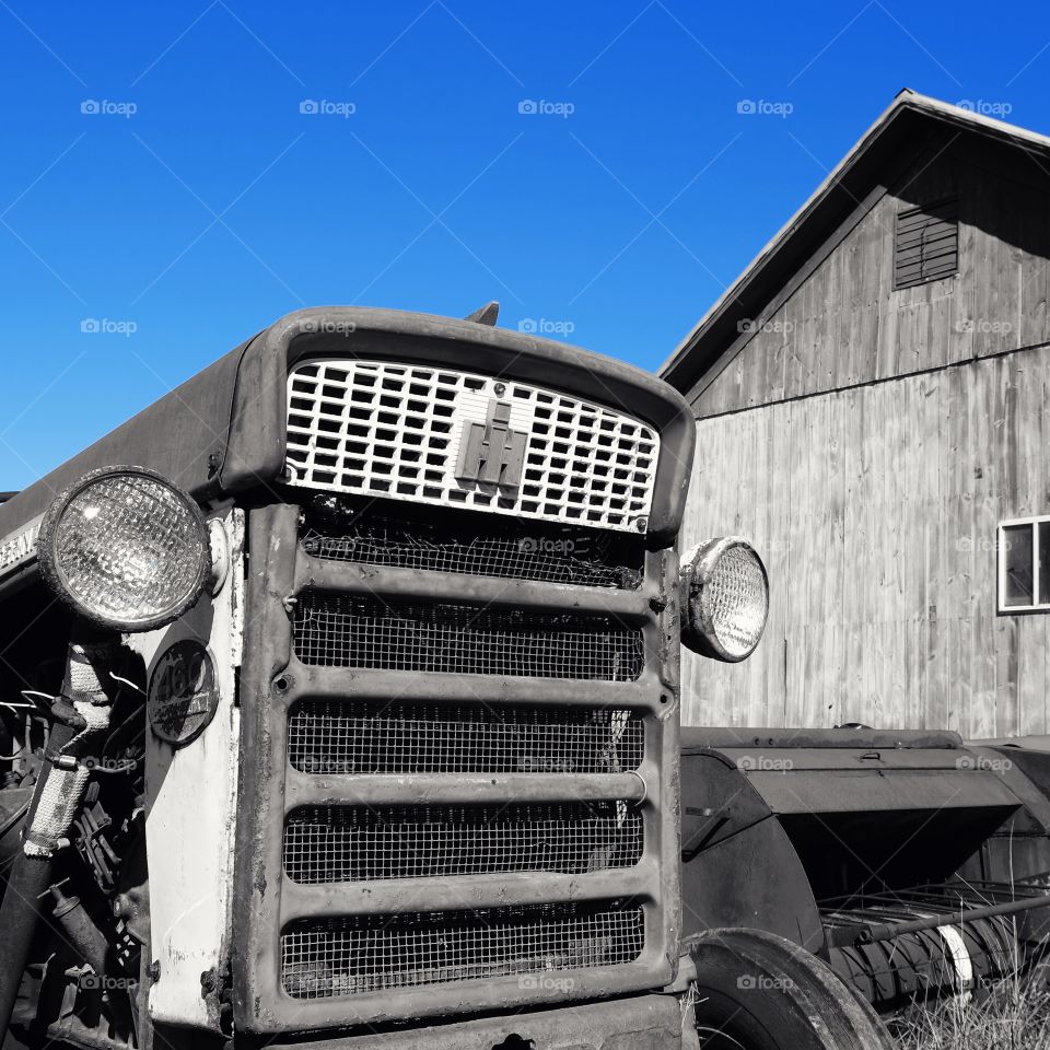 A tractor and it's barn 