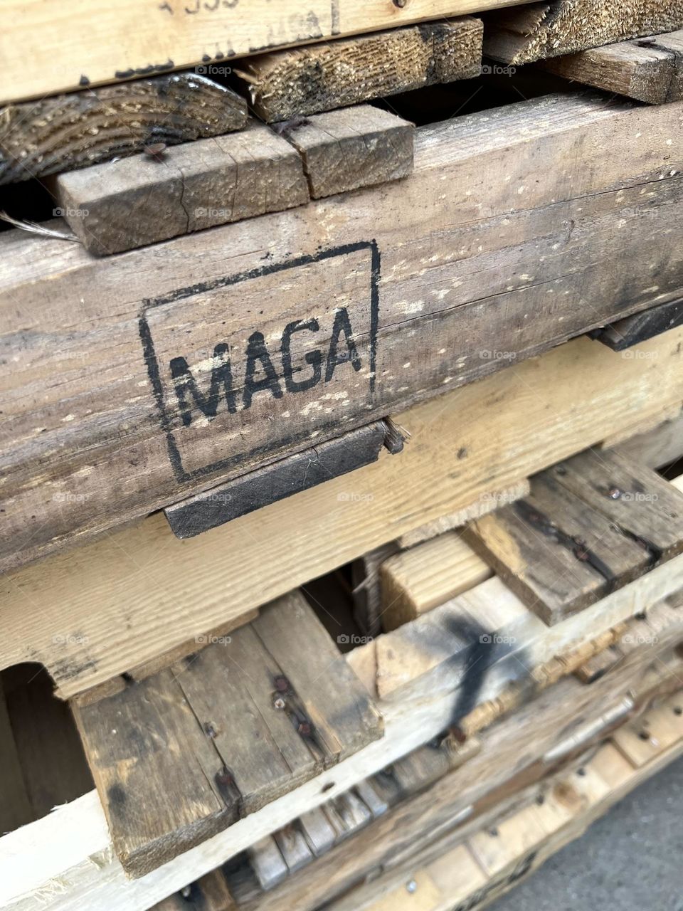 MAGA Pallets 