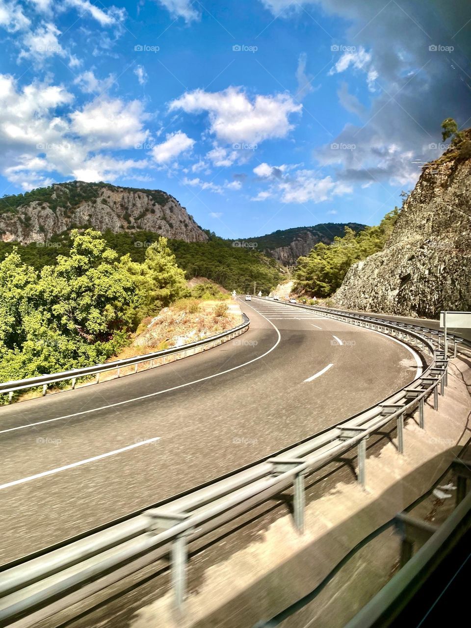 Дорога в горах 