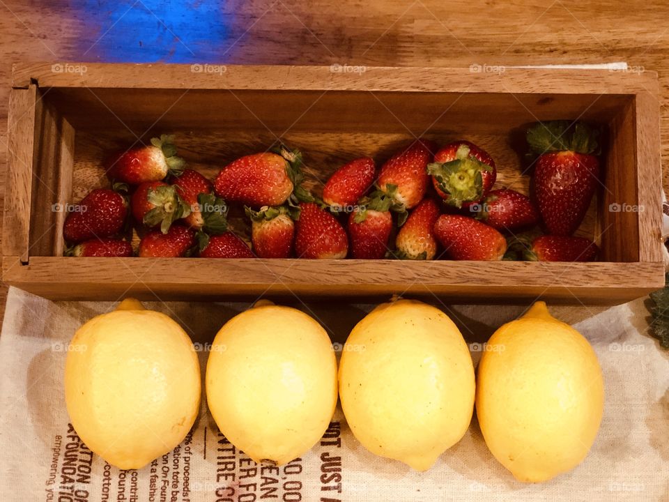 Lemon and Strawberries 