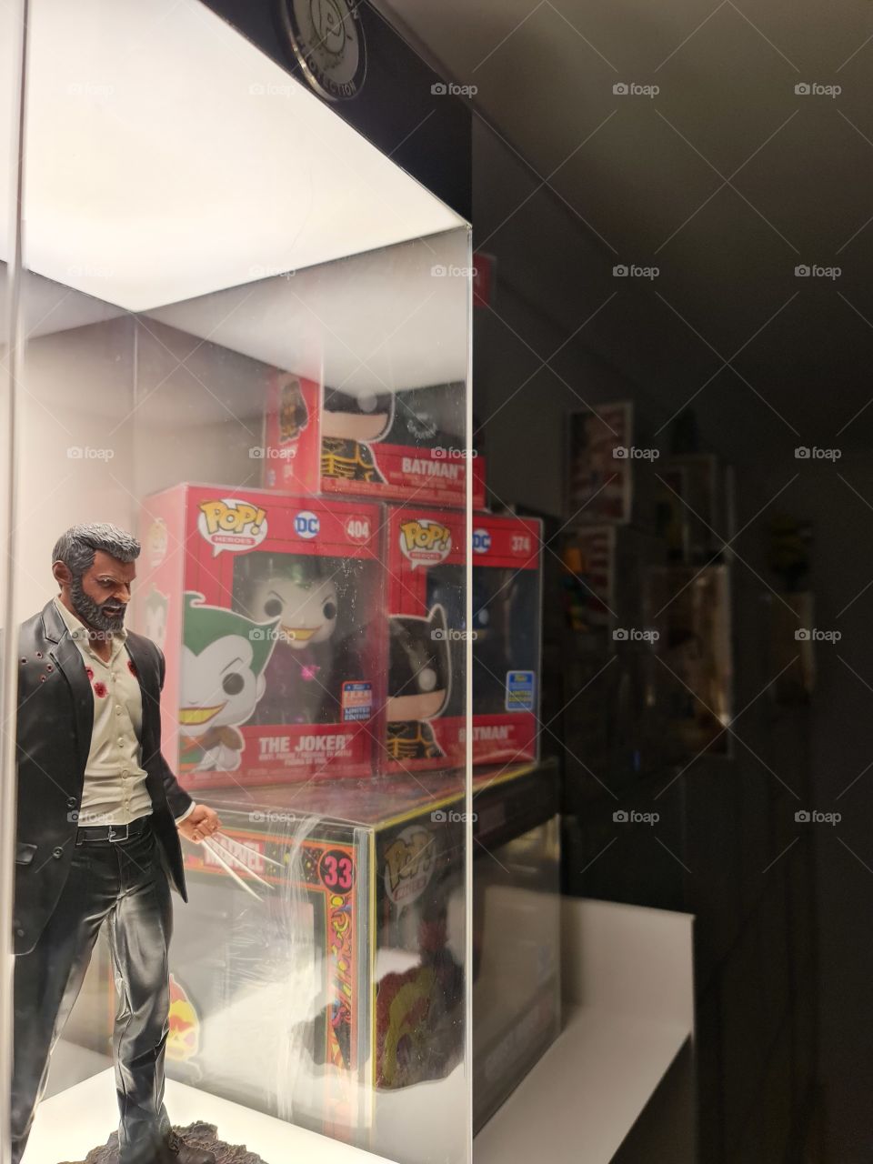 Old Man Logan Premier Statue of Wolverine from X-men