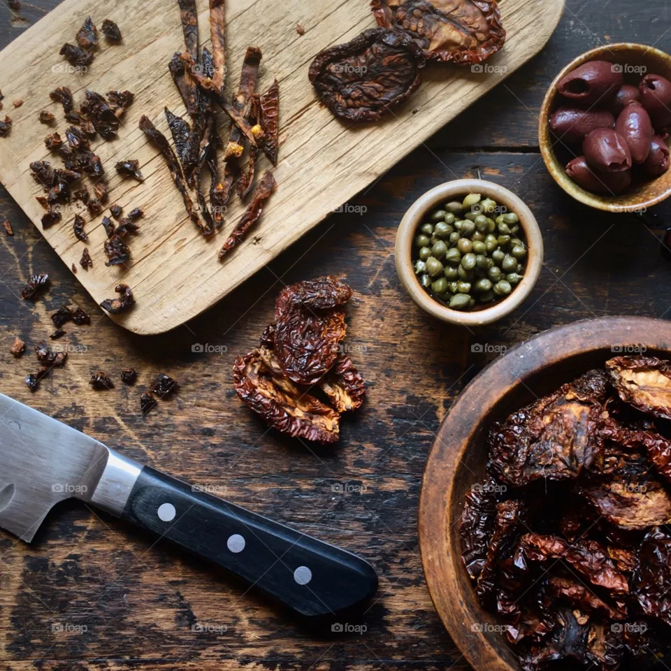 Mediterranean dish ingredients 
