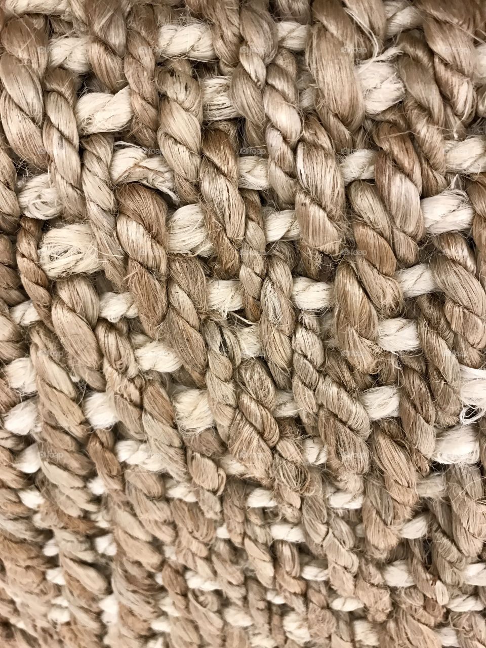 Knotty twisted woven basket