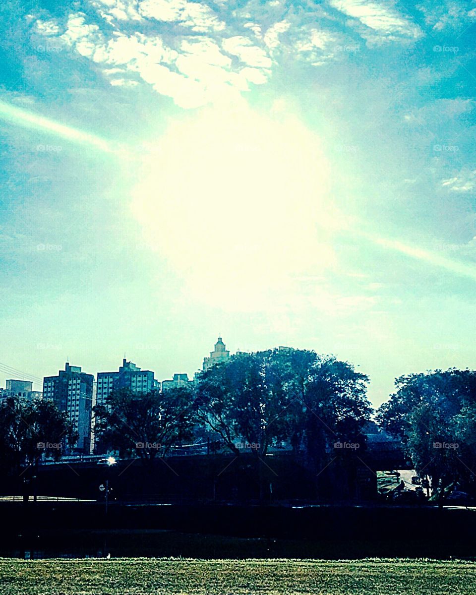 Trevo da Avenida #Jundiaí, 08h00. O #sol maravilhoso no infinito #céu da Terra da Uva!
📸
#FotografiaÉnossoHobby #Paisagem #Amanhecer #Inspiração #Photo #Fotografia