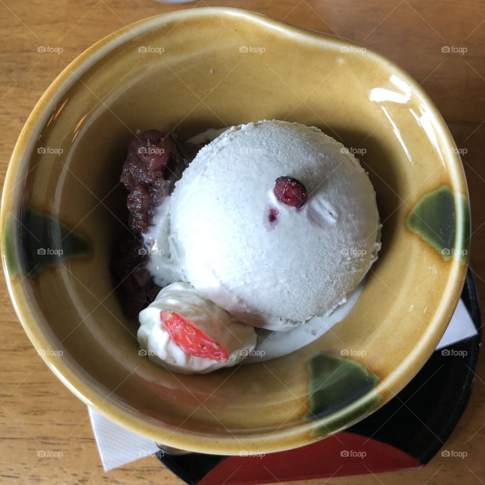 Sesame ice cream with adzuki beans