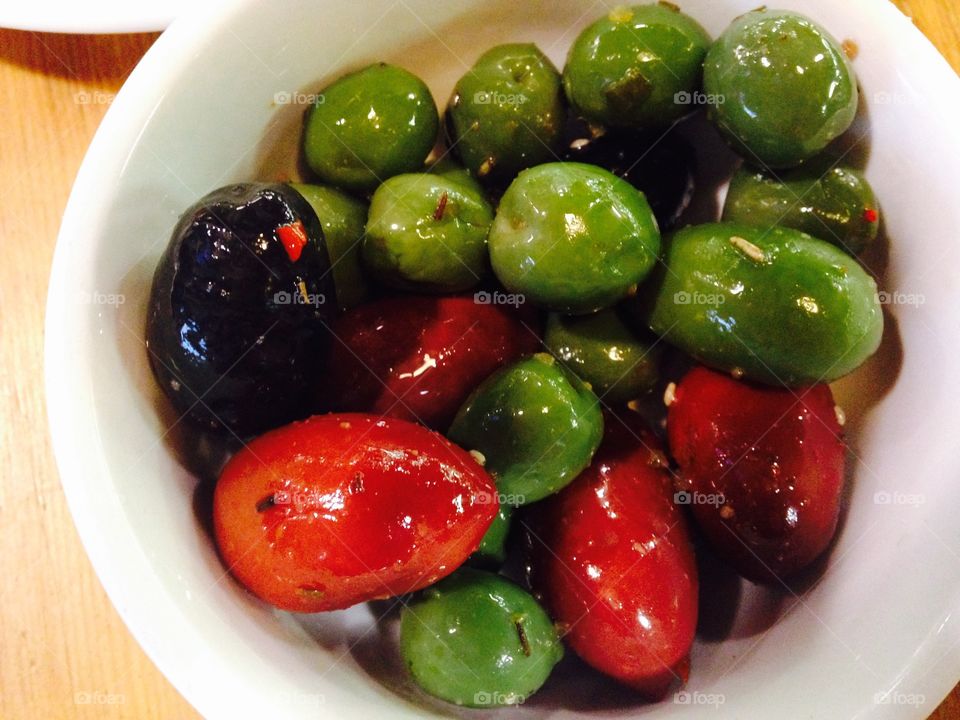 Assorted and colorful Italian olives 