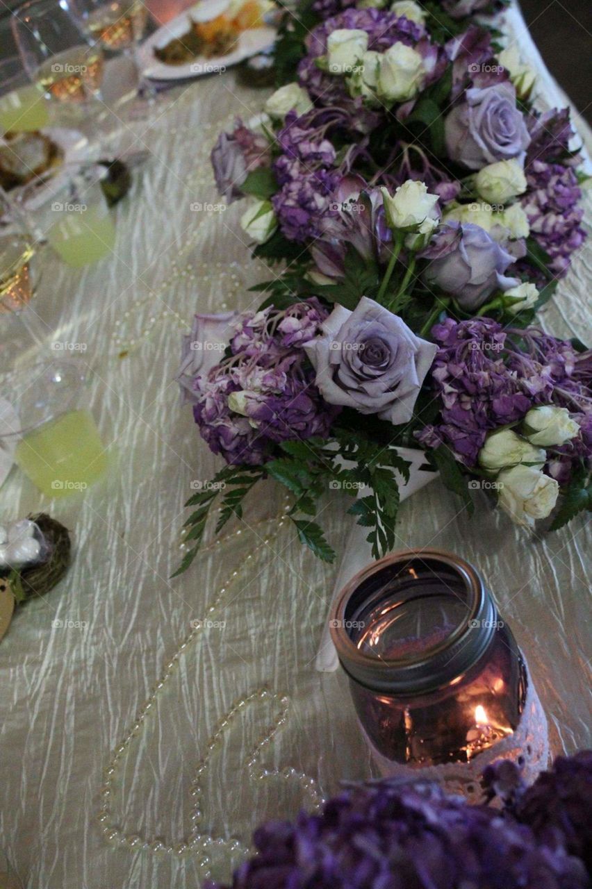 Wedding flowers table