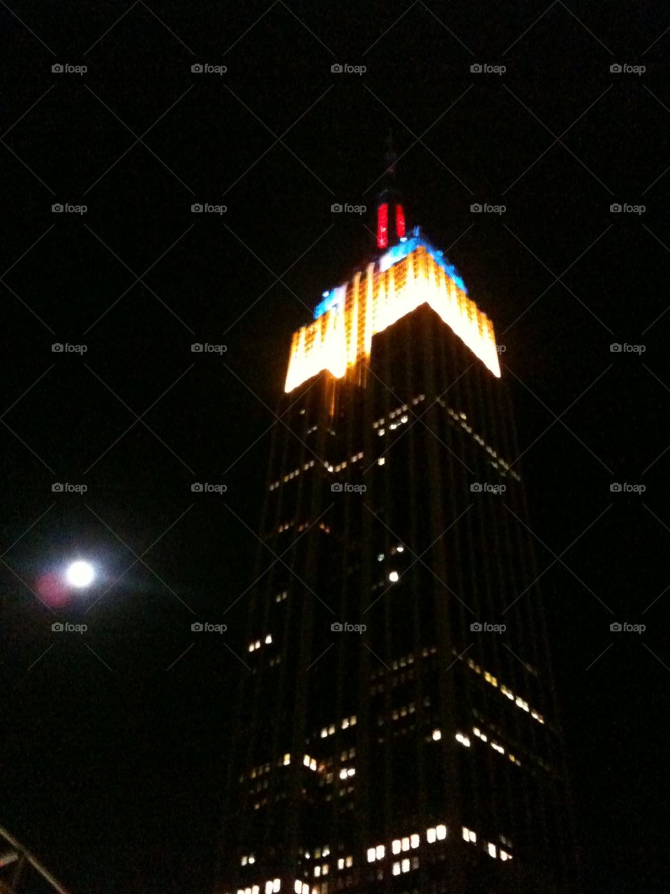 Moon rising, Empire State Building, NYC
