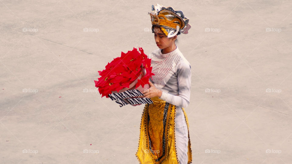 Tribal flower dancer