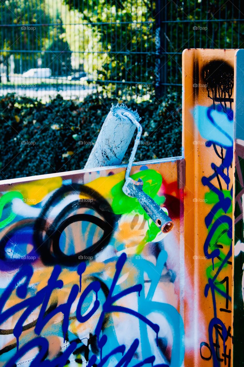 artist tool, graffiti