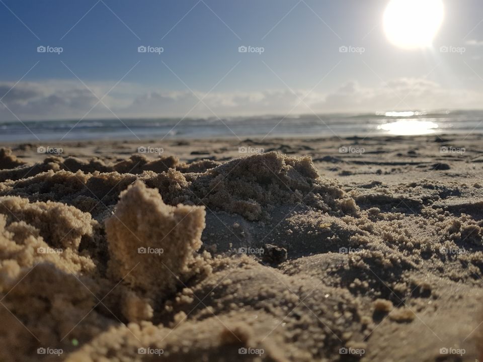 grains of sand in the daylight