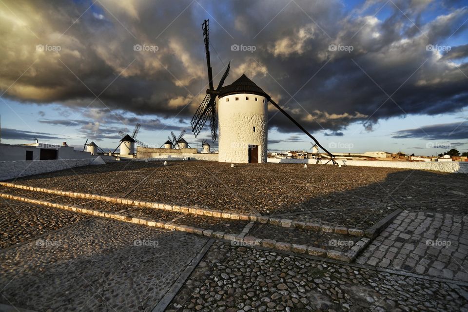 Campos de Criptana 
molinos de viento
 Criptana Fields
 windmills