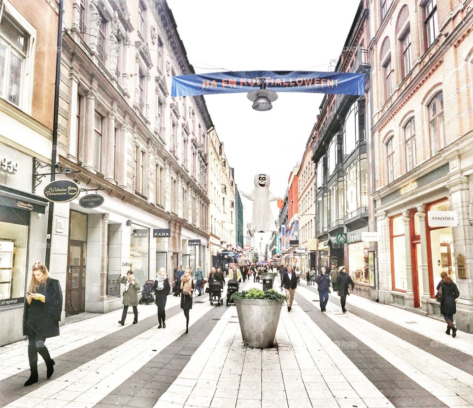 halloween street stockholm