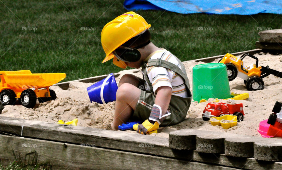 yorktown indiana boy sandbox by refocusphoto