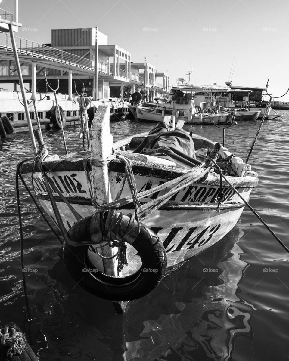 Boat black and white