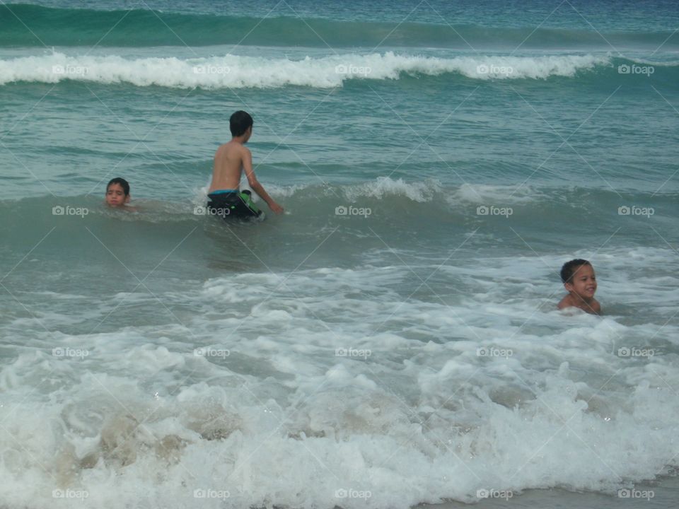 Niños en la playa