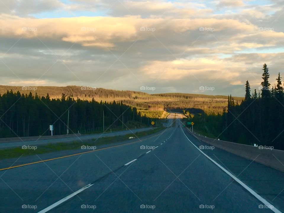 Driving through Okanagan Valley 