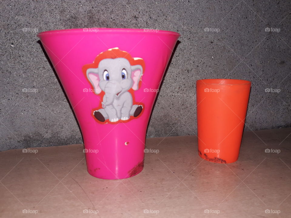 Elephant sticar Plastic container. ✌design, colour.🙏