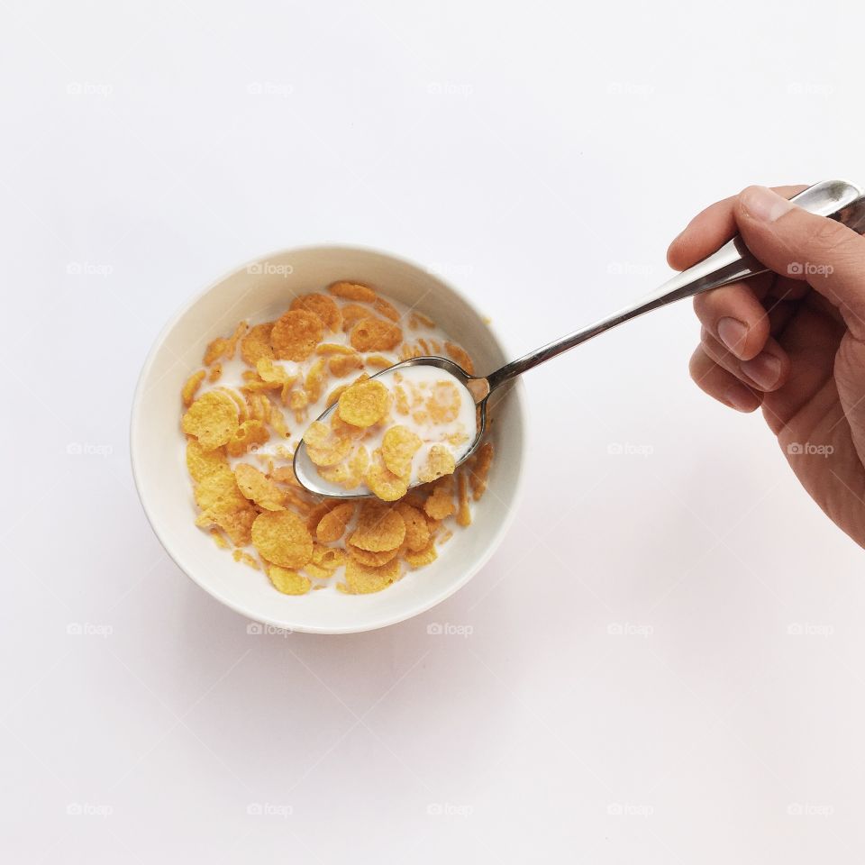 Elevated view of cornflakes in bowl