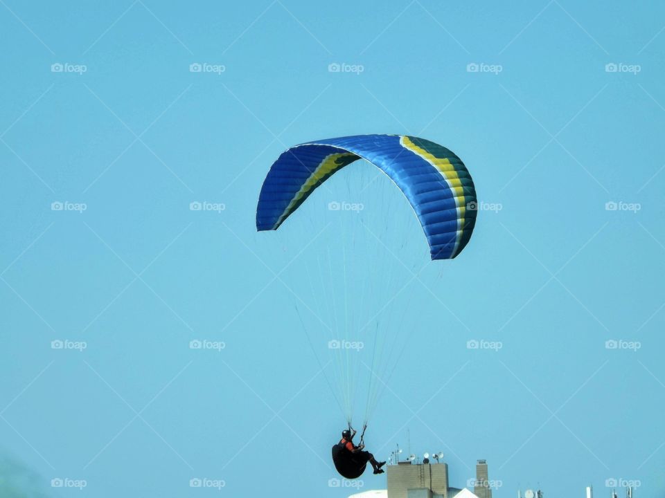 paraglaider