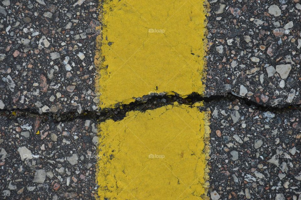 yellow line on asphalt